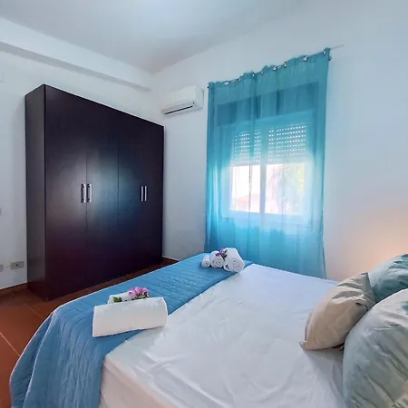 Paradise Apartment *